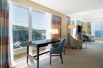 Executive Suite, 1 King Bed, Oceanfront