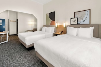 Suite, 2 Queen Beds