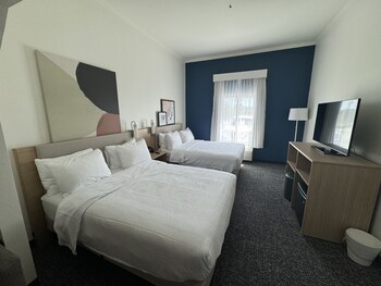 Room, 2 Queen Beds, Accessible (Hearing)