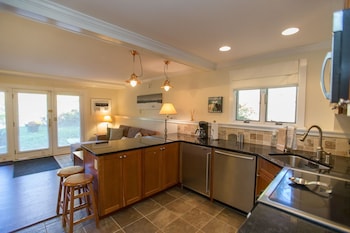 One Bedroom Resort Home 466