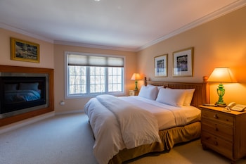 Three Bedroom Resort Home 583B