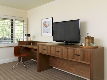 Deluxe 2 Double Beds