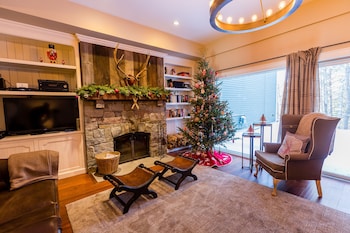 Three Bedroom Resort Home 327B