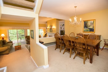 Three Bedroom Resort Home 327A