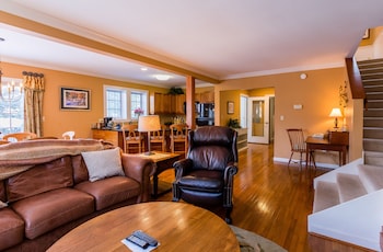 Three Bedroom Resort Home 583B