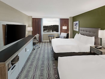 Guestroom 2 Double Beds