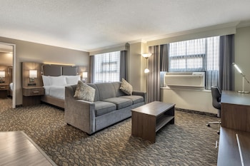 Suite, Multiple Beds, Non Smoking, Kitchen (Third bed is a Sofabed, Full Kitchen)
