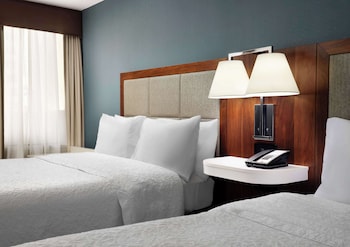 Room, 2 Queen Beds, Accessible, Non Smoking
