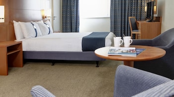 Standard Room, 1 Queen Bed, Accessible