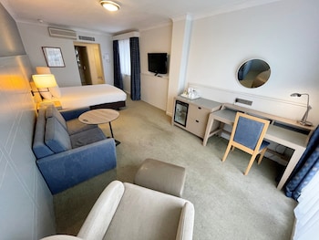 Premium Room, 1 Queen Bed with Sofa bed