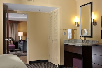 Basic Room, 2 Double Beds, Non Smoking