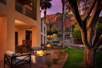 Room, 2 Double Beds, Mountain View
