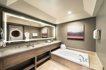 Superior Room, 1 King Bed (Mobility Accessible, Transfer Shower)