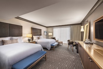 Superior Room, 2 Queen Beds (Mobility Accessible, Roll-In Shower)