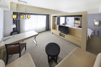 Premium Room, 2 Twin Beds (Minifridge)