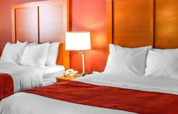 Suite, 2 Double Beds, Non Smoking
