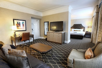 Junior Suite, 1 King Bed