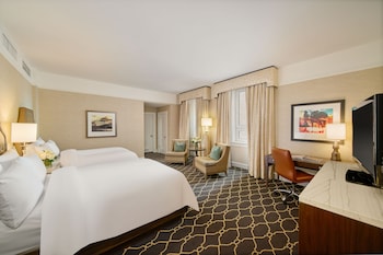 Signature Room, 2 Queen Beds