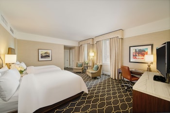 Signature Room, 2 Queen Beds