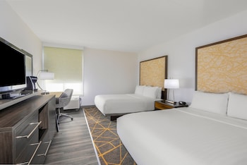Premium Room, 2 Queen Beds (High Floor)