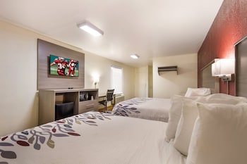 Deluxe Room, 2 Queen Beds, Non Smoking