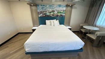 King Bed