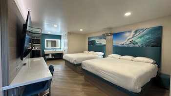 2 King Beds