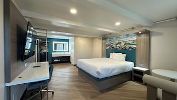 King Bed