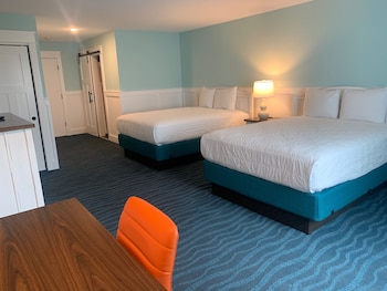 Traditional Room, 2 Queen Beds