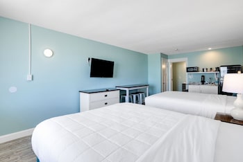 Junior Studio Suite, 2 Queen Beds, Kitchenette