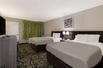 Room, 2 Double Beds, Accessible, Smoking