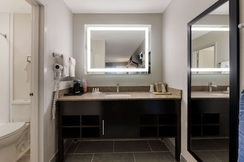Room, 2 Double Beds, Accessible, Smoking
