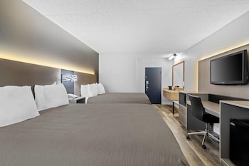 Standard Room, 2 Queen Beds, Non Smoking