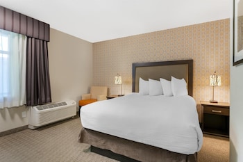 Suite, 2 Queen Beds, Non Smoking, Kitchen (with Sofabed; Full Kitchen)