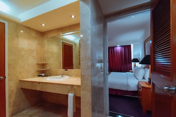 Deluxe Suite Historical Non Smoking