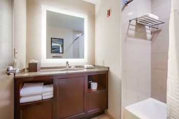 Deluxe Room, 1 King Bed, Non Smoking