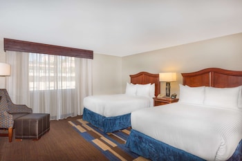 Deluxe Room, 2 Double Beds, Non Smoking