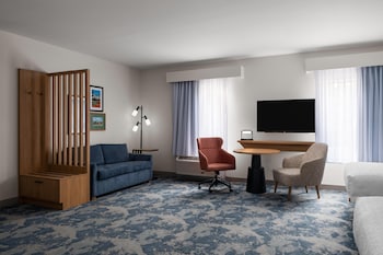 Suite, 2 Queen Beds, Non Smoking