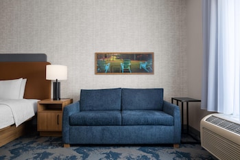 Room, 1 King Bed with Sofa bed, Non Smoking