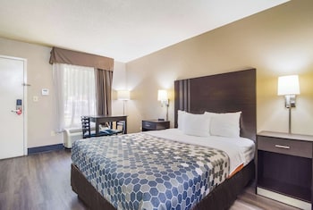 Standard Room, 1 Queen Bed, Smoking