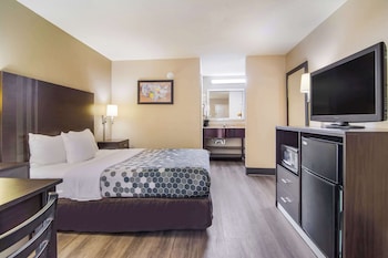 Standard Room, 1 Queen Bed, Smoking