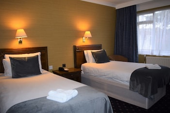 Classic Twin Room, Ensuite, Garden View