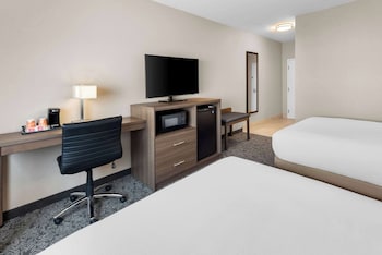 Standard Room, 2 Queen Beds, Non Smoking