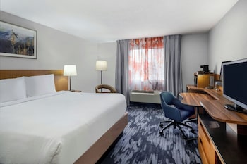 Room, 1 King Bed, Hearing Accessible