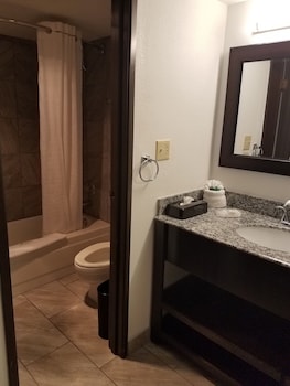 Standard Room, 1 King Bed, Non Smoking, Microwave