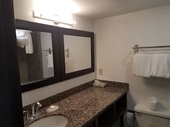Suite, 1 King Bed, Non Smoking, Jetted Tub