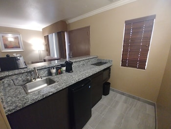 Standard Room, 1 King Bed, Non Smoking, Refrigerator & Microwave