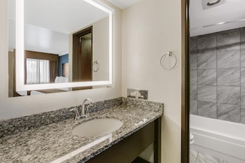 Standard Room, 2 Queen Beds, Non Smoking, Microwave