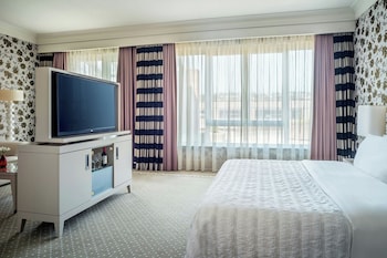 Suite, 1 Bedroom, City View
