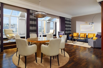 Presidential Suite, 1 Bedroom, Fireplace